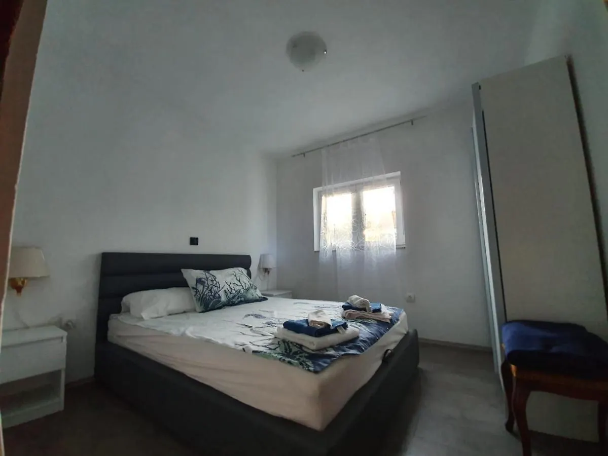 Apartmani Lucija Maslenica
