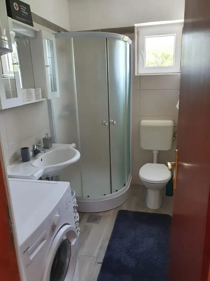 Apartmani Lucija Maslenica Croacia