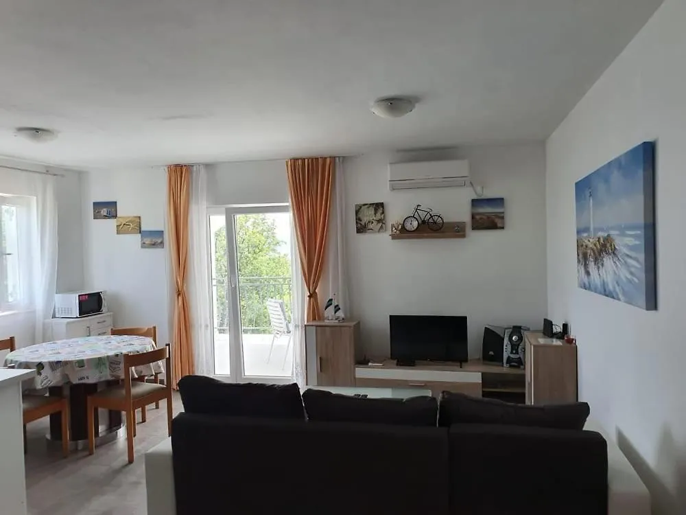 Apartmani Lucija Maslenica Apartamento