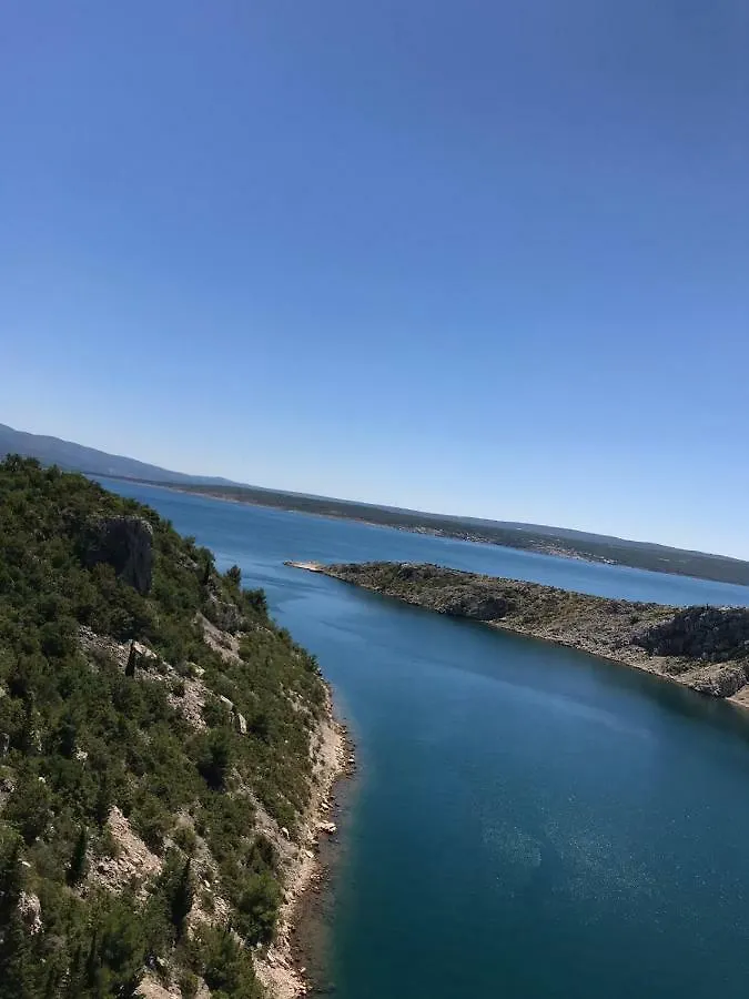 Apartmani Lucija Maslenica